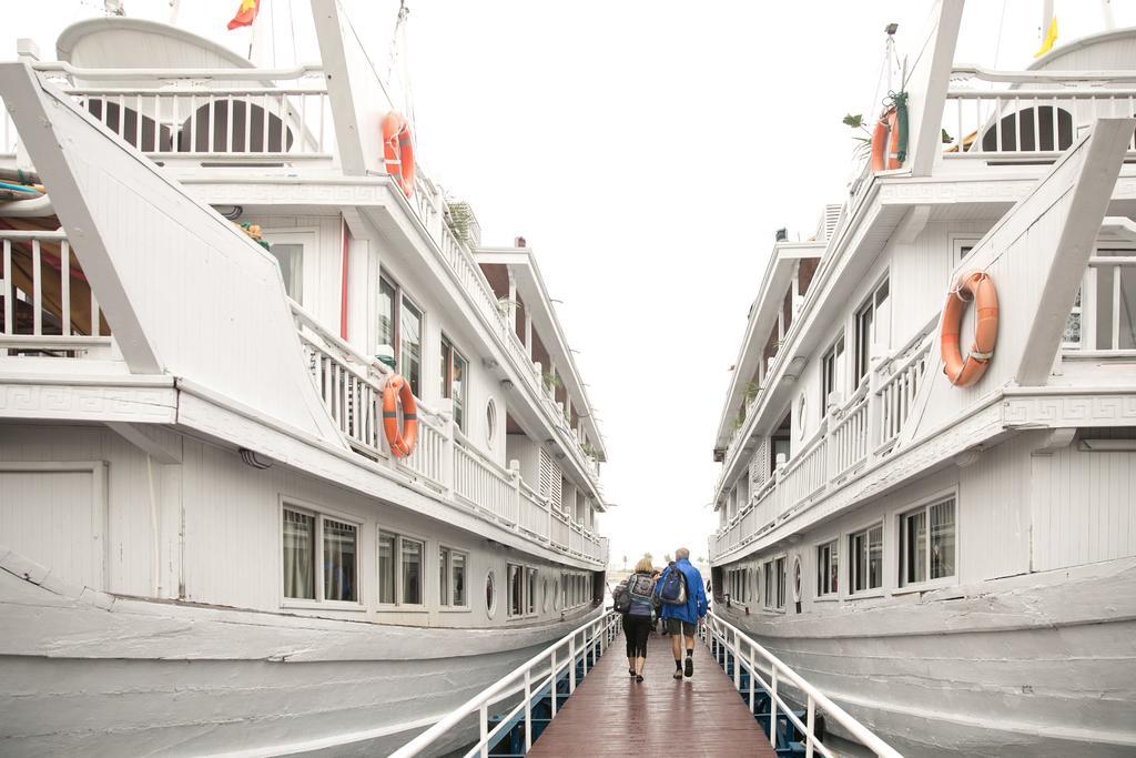 Aphrodite Cruise Hạ Long Exterior foto