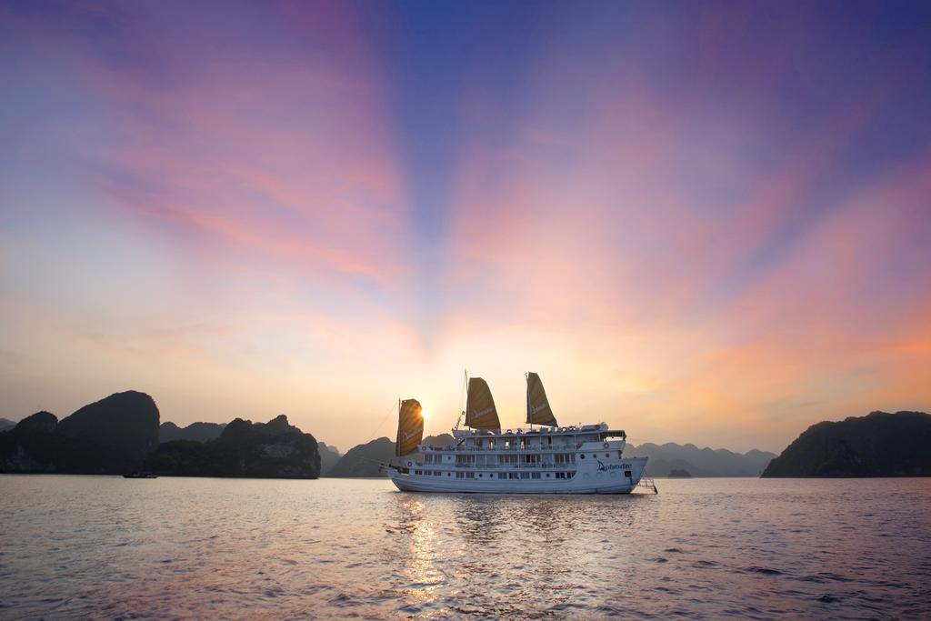 Aphrodite Cruise Hạ Long Exterior foto