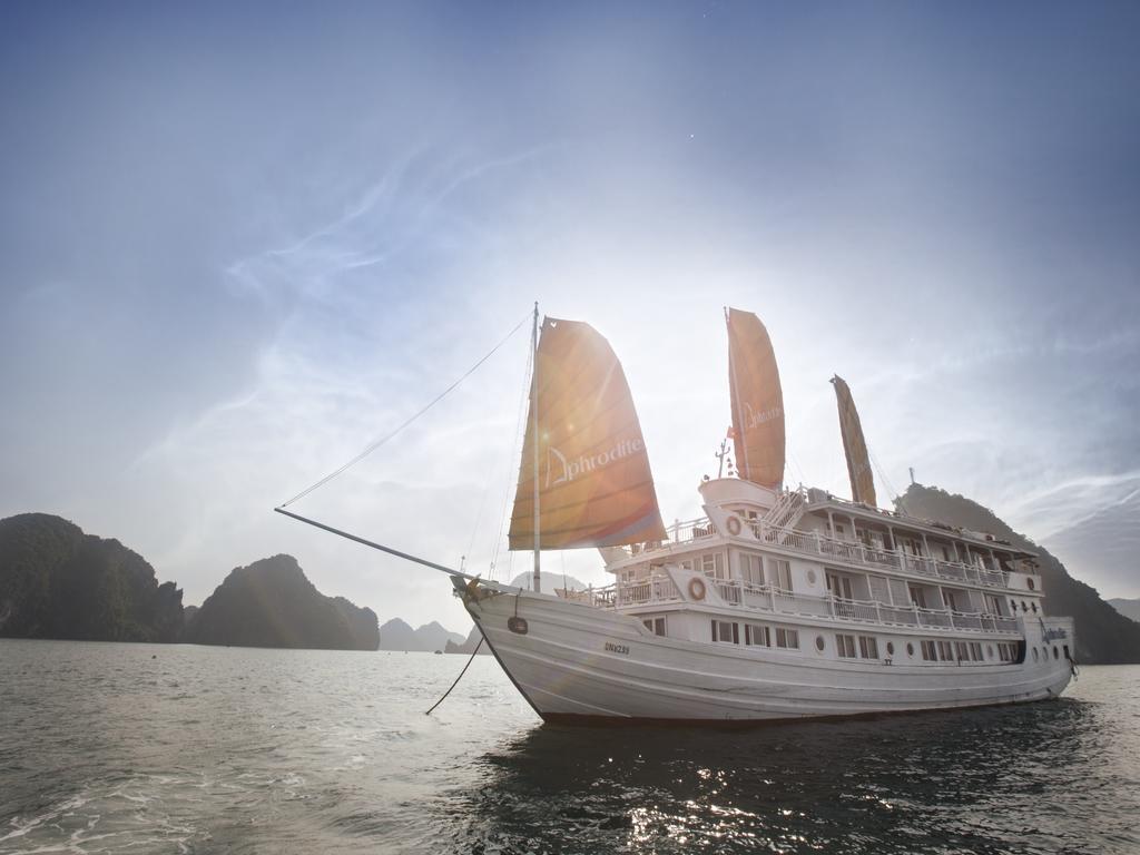 Aphrodite Cruise Hạ Long Exterior foto